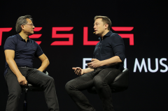 马斯克对话黄仁勋：特斯拉将成为无人驾驶车行业的领导者