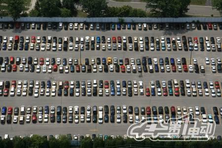 纽约欲建设10000个电动汽车充电停车位