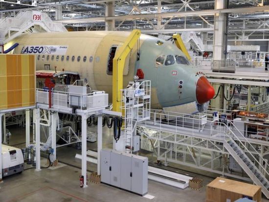 资料图：总装线上的空客A350客机