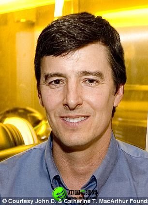 伊利诺斯大学的约翰-罗杰斯