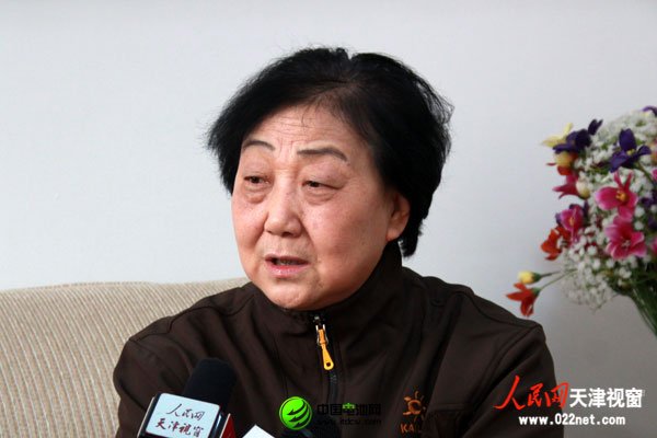 天津自行车行业协会理事长龚孝燕接受人民网天津视窗的采访（摄影：孙晓川）