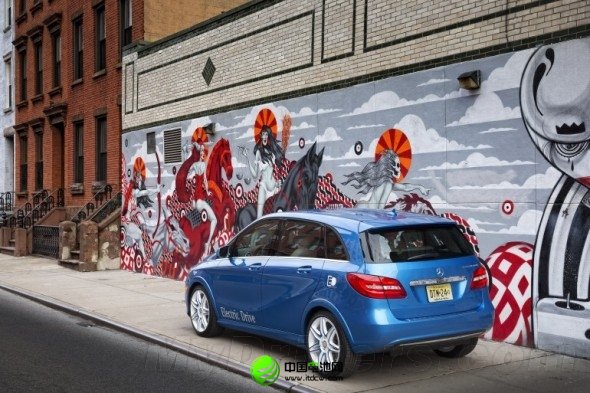 百公里加速不足10秒 组图：奔驰B级电动汽车