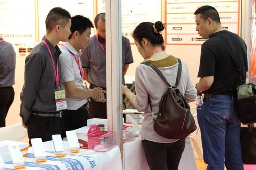 沃品移动电源PW001深圳礼品展大受追捧 