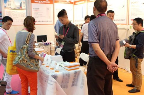 沃品移动电源PW001深圳礼品展大受追捧 