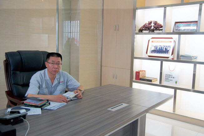 洲际传媒：封总，您好。金力新能源材料科技有限公司作为河北省重点企业，得到了政府的大力支持。请您简单介绍一下公司的产品、规模及发展历程。