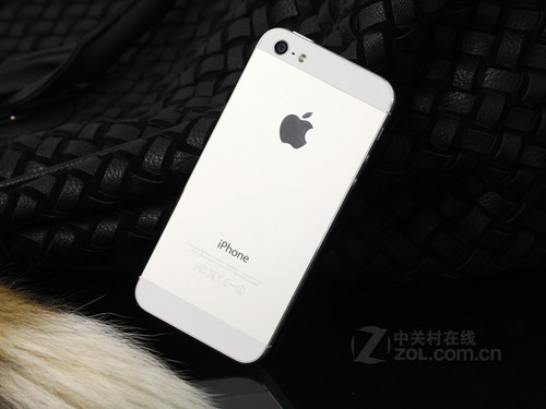 图为 16GB苹果iPhone 5