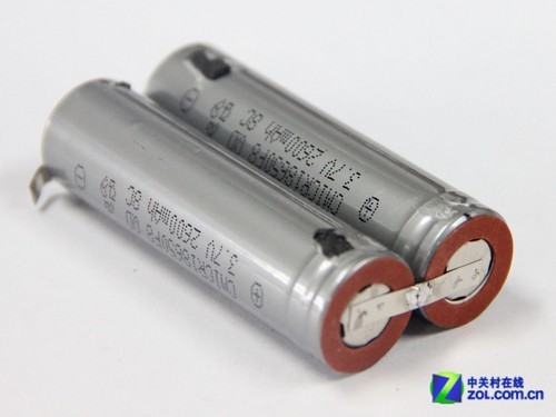 使用两节2600mAh的18650电芯