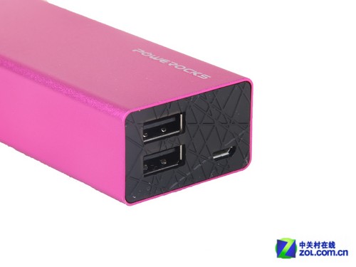 机身两端使用交叉线条做装饰