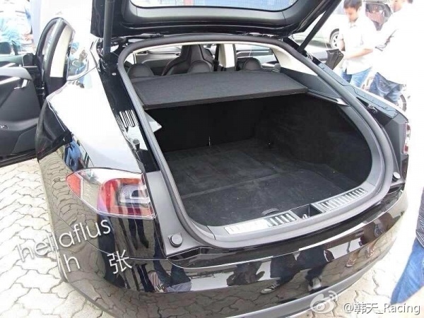 浙江土豪250万元购入内地第一辆特斯拉(3)