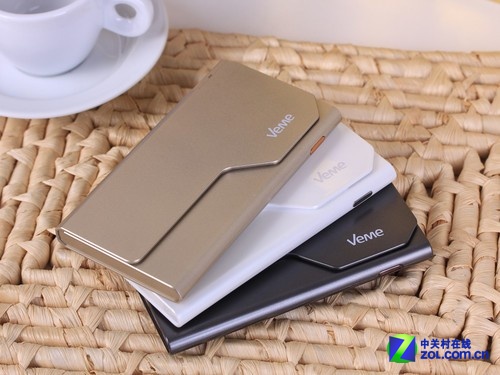 不同的颜色版本