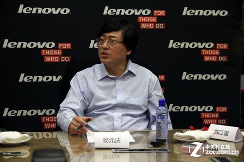 杨元庆：收MOTO后联想可以和三星苹果抗衡