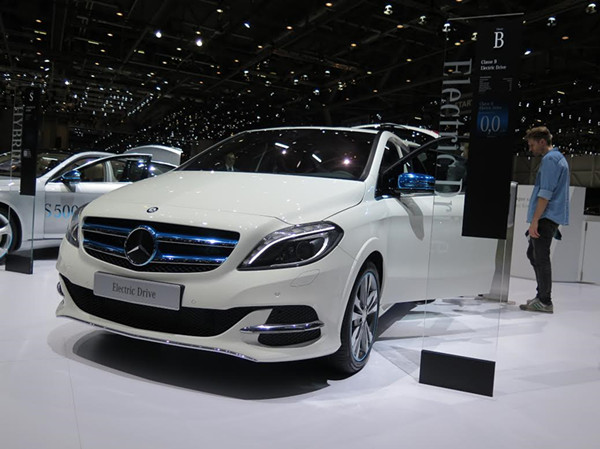 与特斯拉合作 奔驰B级电动汽车登陆日内瓦车展