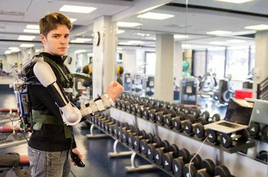 5种方法：用最酷可穿戴设备打造未来战士