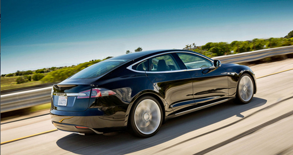 奔驰CEO质疑特斯拉：制造豪华车经验不足还欠火候