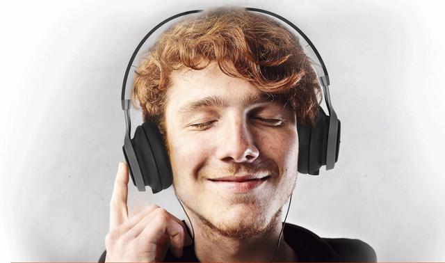 “音频版”谷歌眼镜：可穿戴智能耳机发布