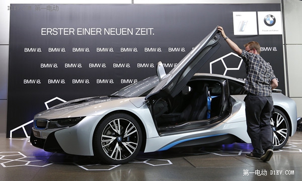 聆风领跑 特斯拉重返前三：美国6月电动汽车销量出炉