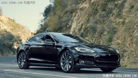 特斯拉加快步伐 将在中国新开四家店铺