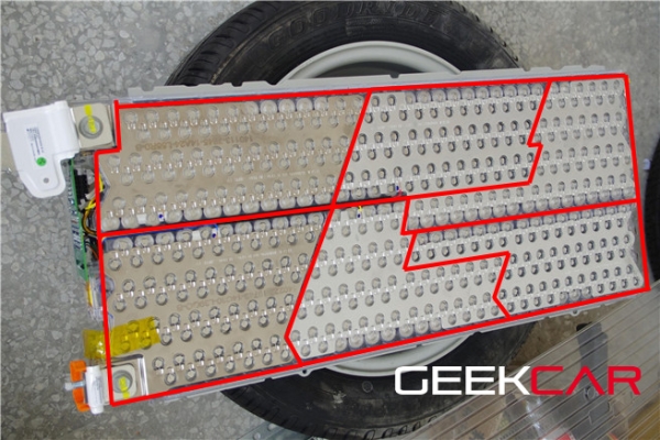 特斯拉终极拆解：Tesla电池组首次大揭秘（之一）