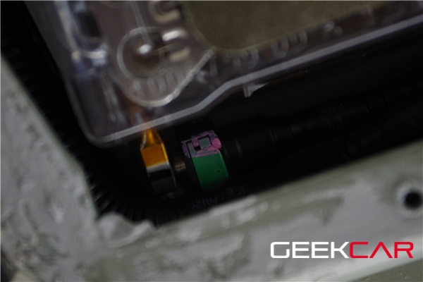 特斯拉终极拆解：Tesla电池热管理系统大揭秘（之二）