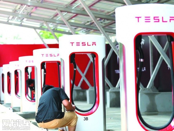 富士康或牵手特斯拉 在中国合作进军纯电动车生产