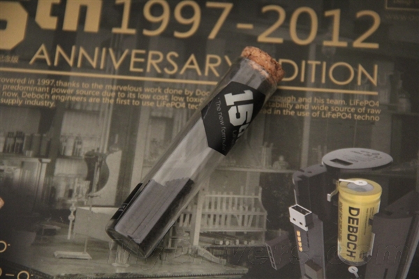 国内仅15套 德柏仕15th纪念版移动电源试用