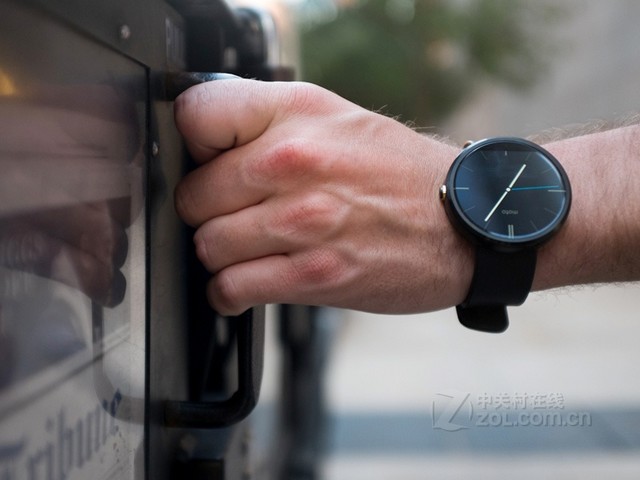 Moto苹果难加冕 2014智能穿戴年终回顾 