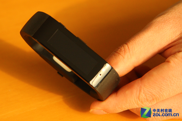 Moto苹果难加冕 2014智能穿戴年终回顾 