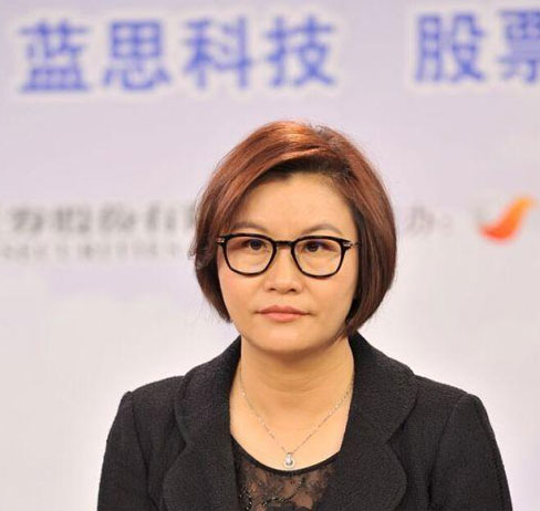 “苹果”背后的女人 蓝思科技董事长周群飞成中国女首富