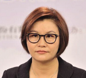 中国新女首富周群飞30年发家史：打工妹没靠小三上位