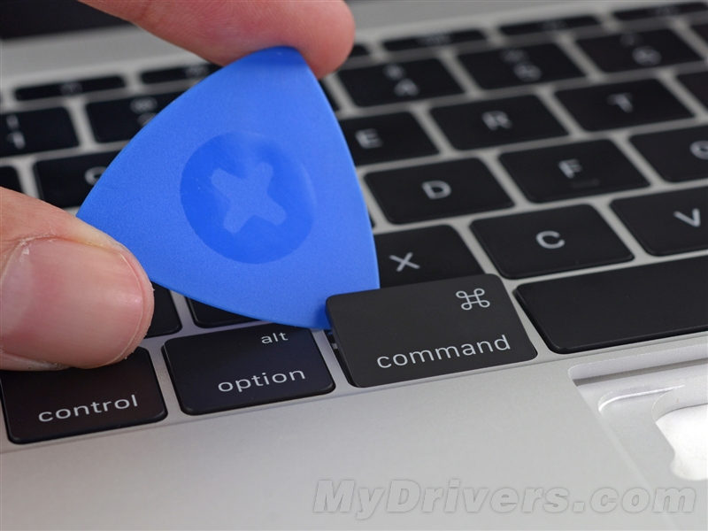 新MacBook完全拆解：苹果太强大了