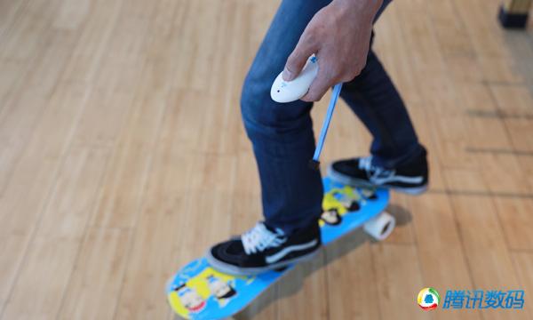 E-Wheelin电动滑板试玩 更接近玩具适合儿童
