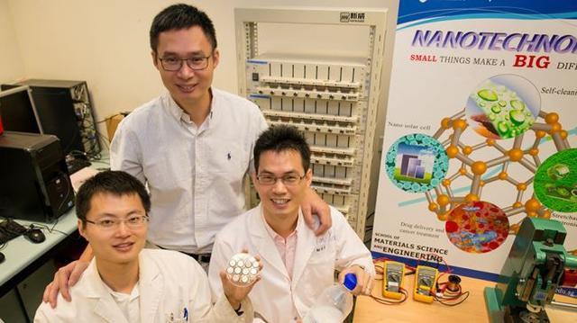 智能手机电池的未来：更轻更小充电速度更快