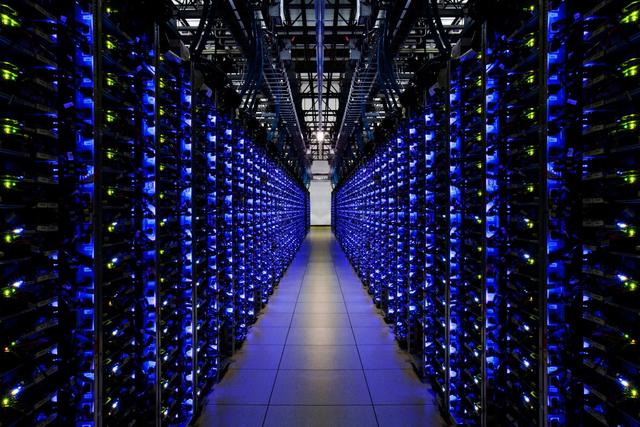 智能平台大战：苹果PK谷歌