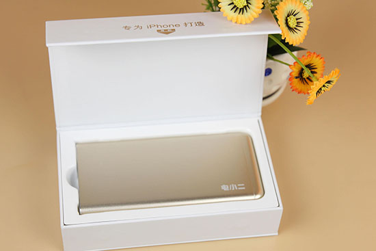 用了又用iPhone专用充电宝  电小二锋6新品评测