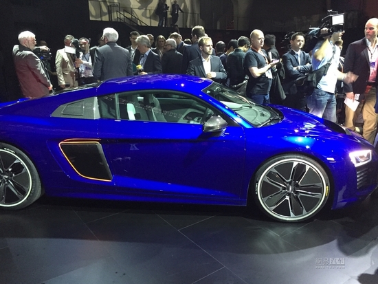 全球首发 奥迪R8 e-tron自动驾驶版发布