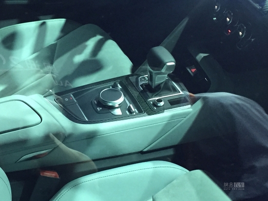 全球首发 奥迪R8 e-tron自动驾驶版发布