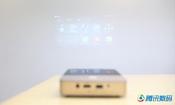 中兴Spro2：能当充电宝和电视盒的投影仪