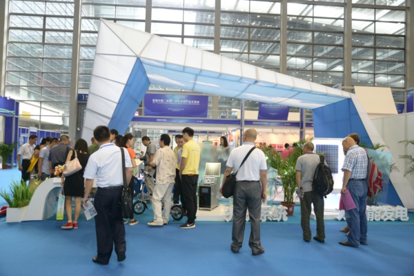 首届侨交会在深圳开幕 猛狮科技光伏产品一枝独秀