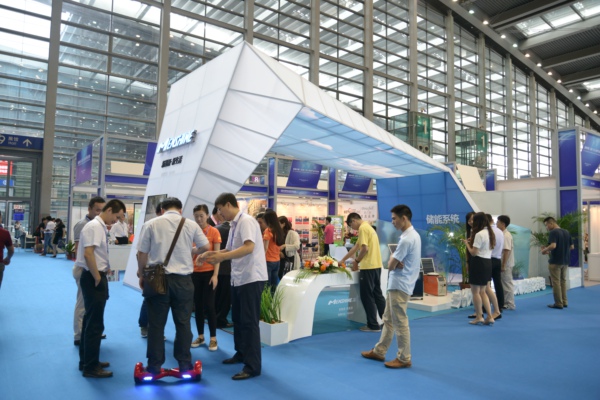 首届侨交会在深圳开幕 猛狮科技光伏产品一枝独秀