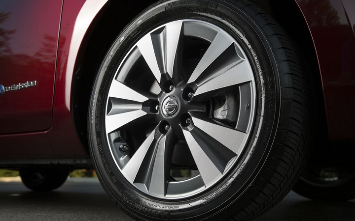 全球卖得最好的电动车 日产LEAF推出新车款电池容量达30kWh