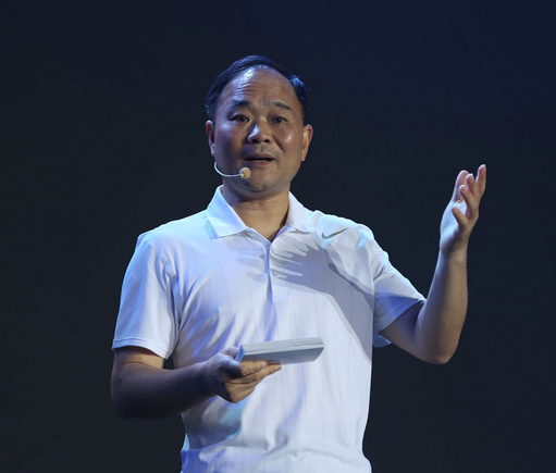 李书福新年献词：沃尔沃将智能化、网联化