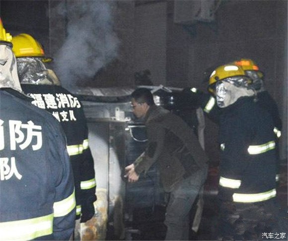 疑似知豆电动车自燃凸显低速电动车危机3