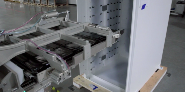 大家来看 特斯拉Gigafactory内部图曝光