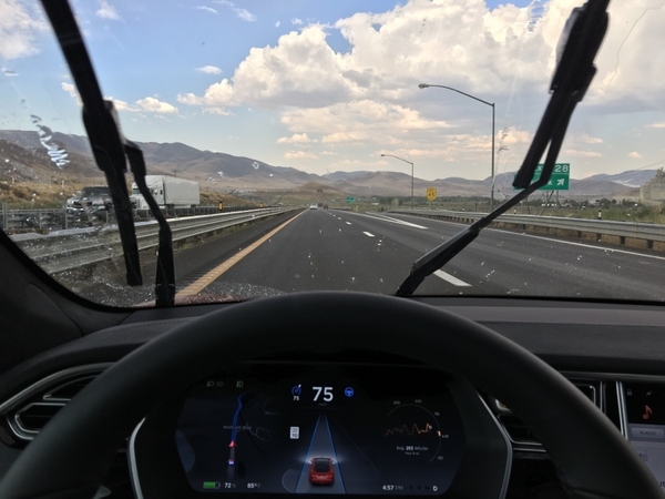 亲历特斯拉Gigafactory超级工厂开幕