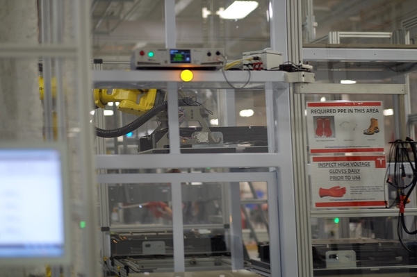 亲历特斯拉Gigafactory超级工厂开幕