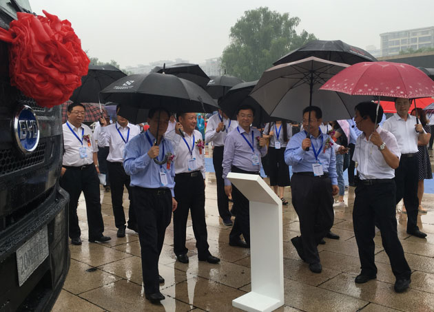 搭载多项核心技术，代表中国环卫装备最高水平