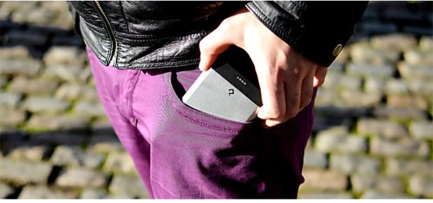 比你的移动电源快10倍！它7分钟就能给手机充满电