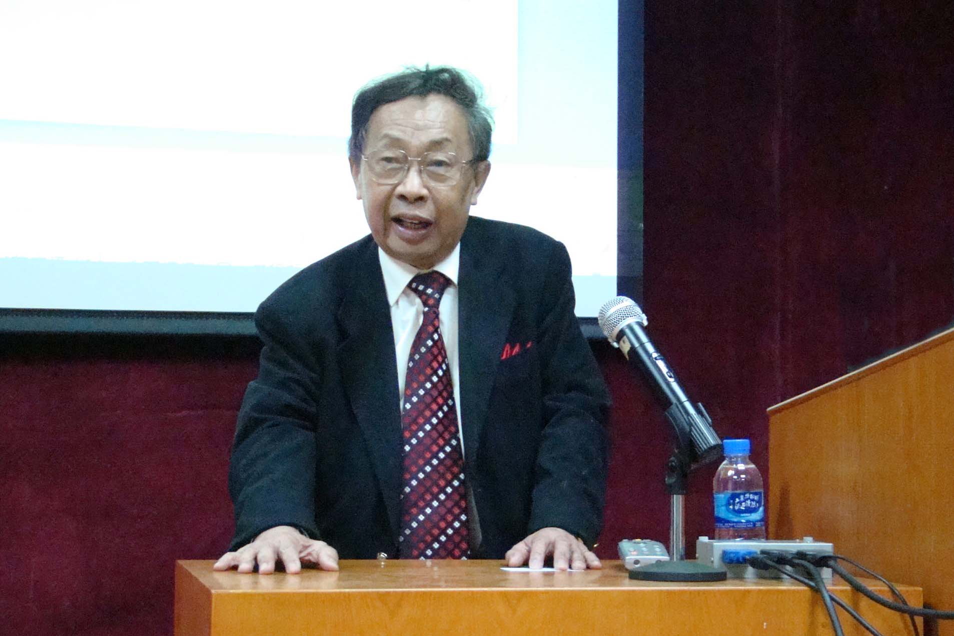 陈清泉:新能源汽车的环保性不容置疑 且意义远不至于此