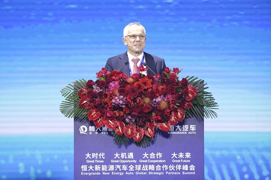 德国FEV集团全球CEO Stefan Pischinger发言