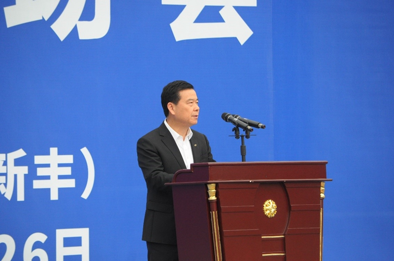 广汽集团董事长曾庆洪在工作现场会上致辞
